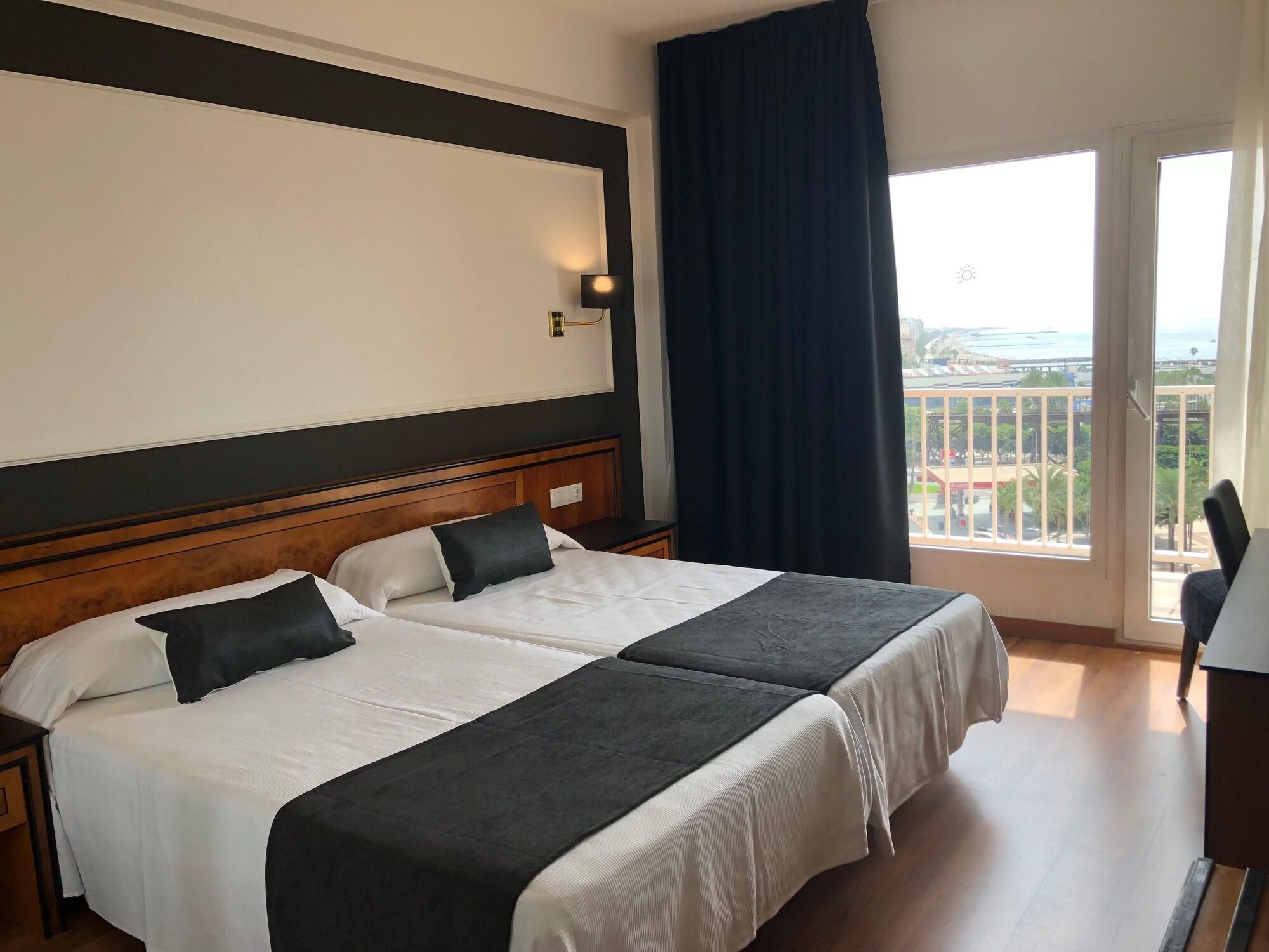 Ohtels Gran Hotel Almeria Exterior photo