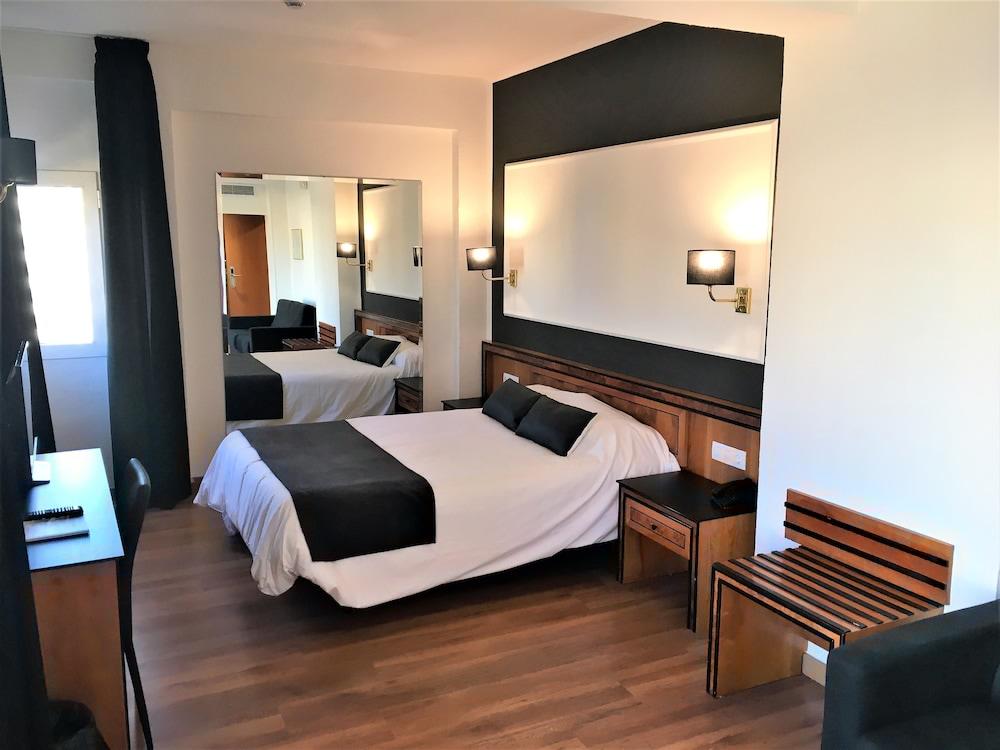 Ohtels Gran Hotel Almeria Exterior photo
