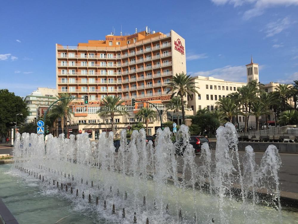 Ohtels Gran Hotel Almeria Exterior photo